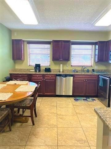 7) Kitchen II