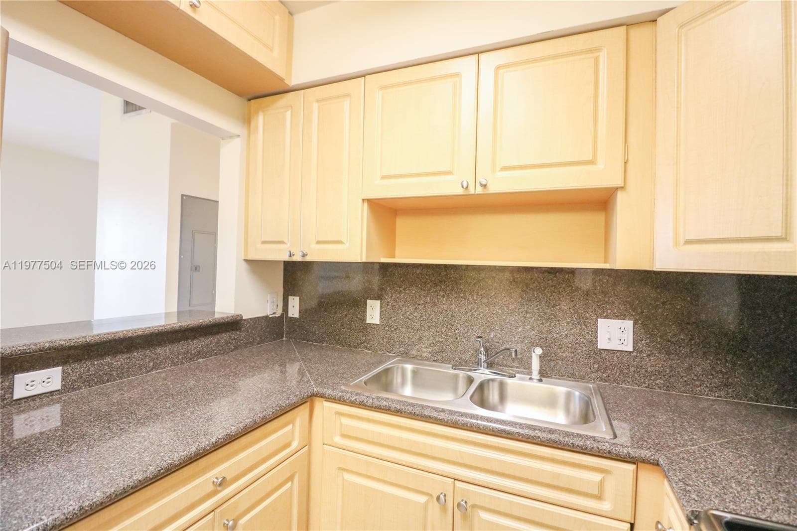 RIVER BREEZE CONDO · #403 in Miami - Photo 12