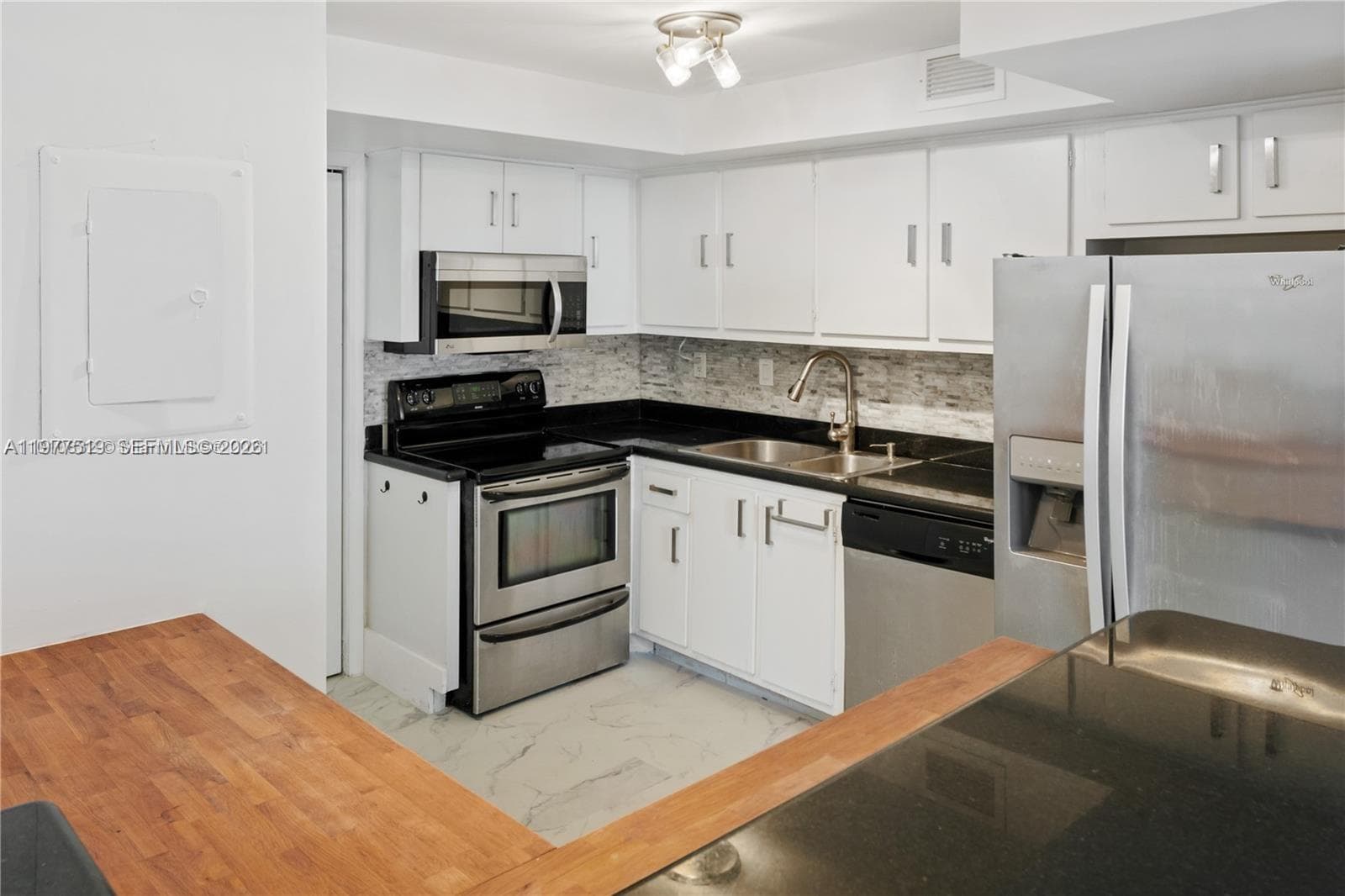 BAYSHORE PLACE CONDO · #505C in Miami - Photo 4
