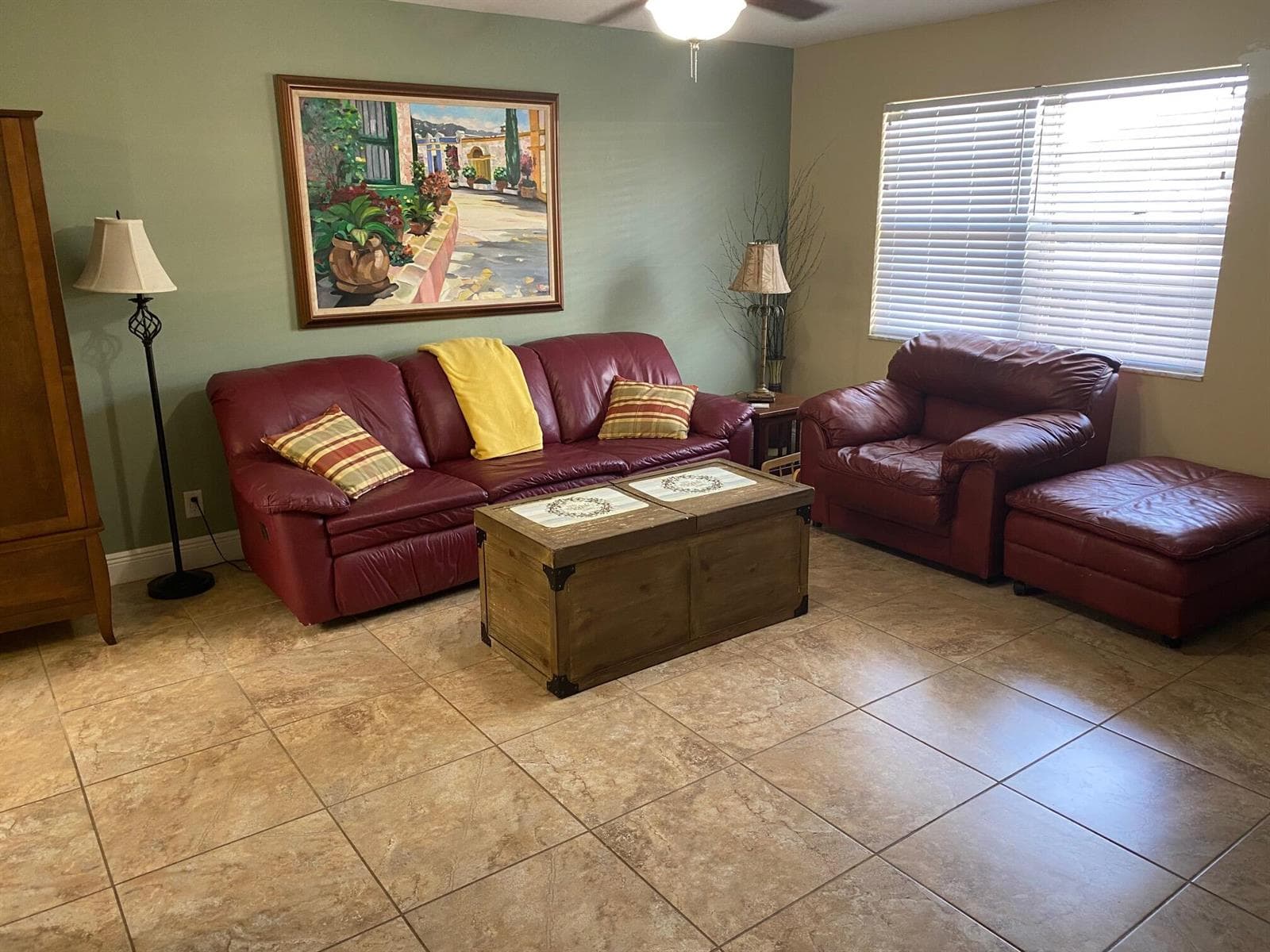 1 ) Livingroom I