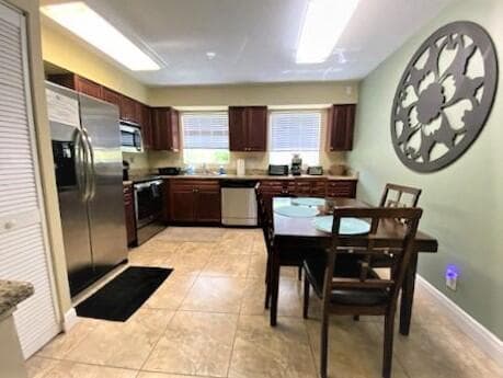 5) Kitchen II