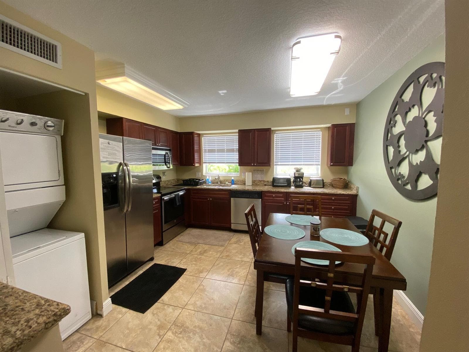 4) Kitchen I