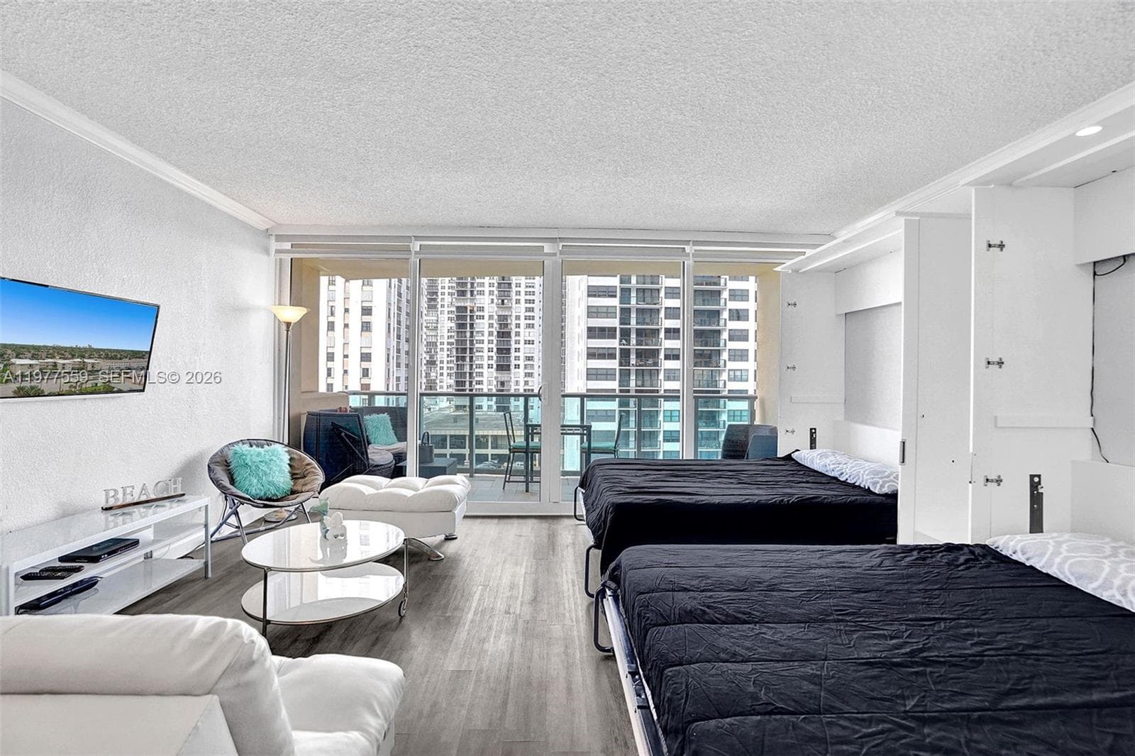 WAVE CONDO · #804 (Available Oct 16) in Hollywood - Photo 2
