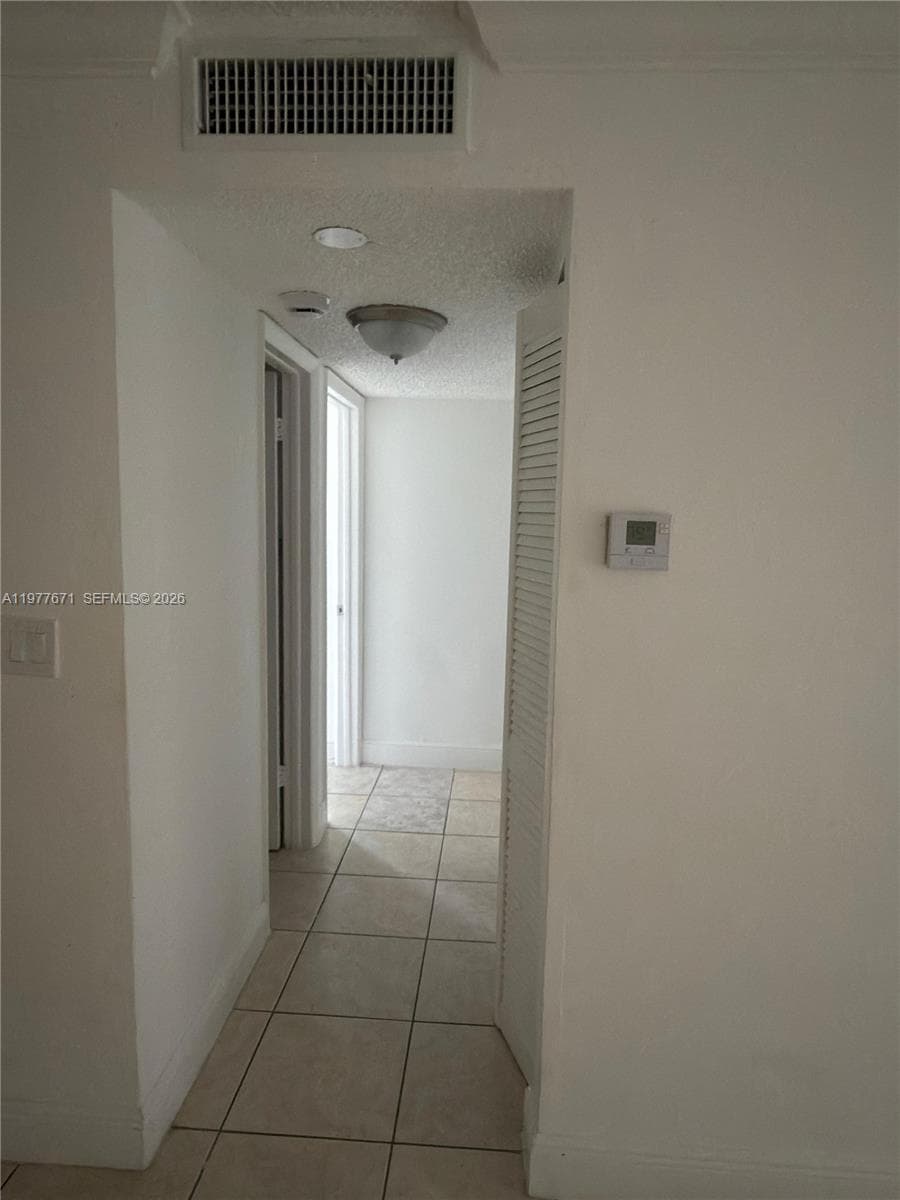 Capri Gardens · #B207 in North Miami - Photo 12