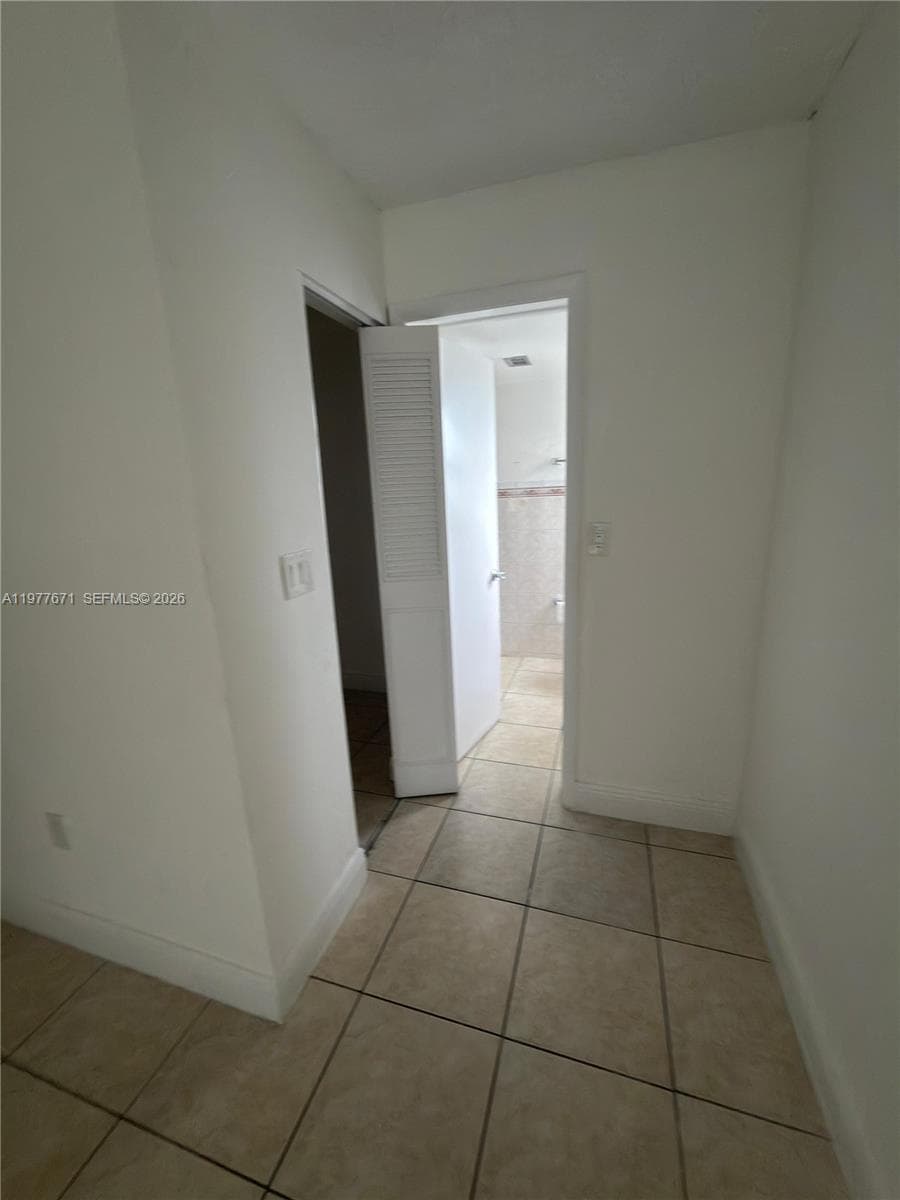 Capri Gardens · #B207 in North Miami - Photo 7