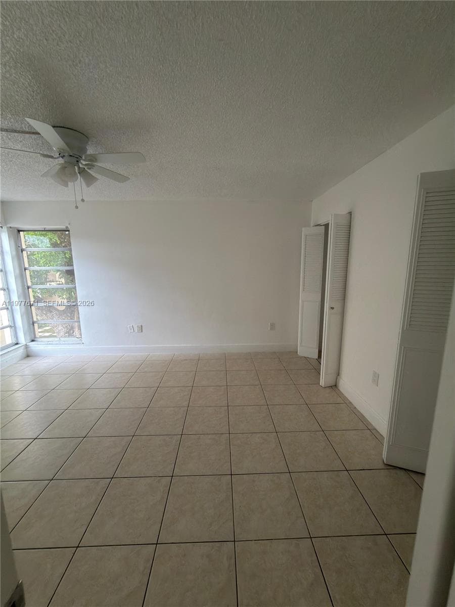 Capri Gardens · #B207 in North Miami - Photo 9