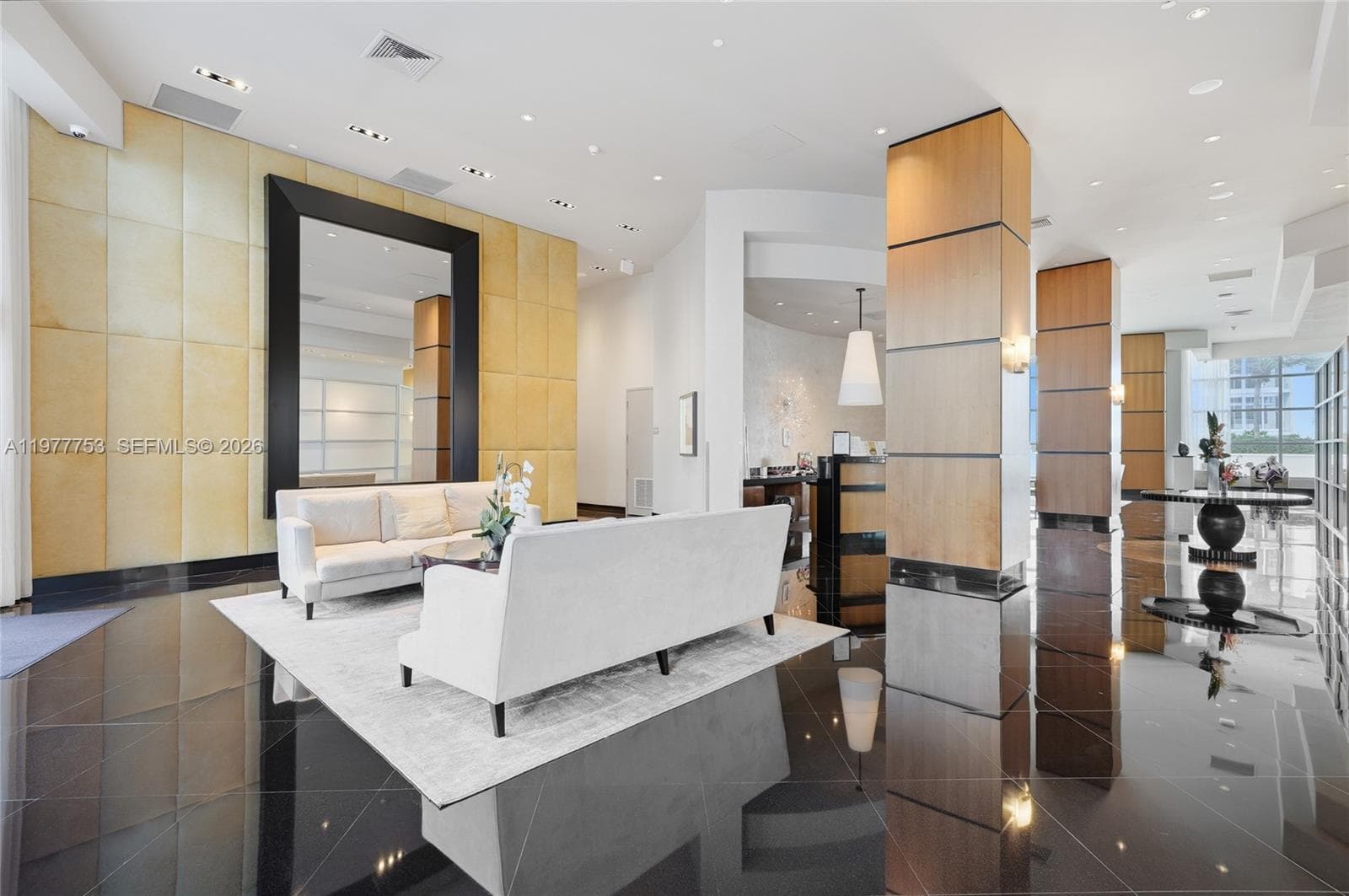 OCEAN PALMS CONDO · #2807 in Hollywood - Photo 6