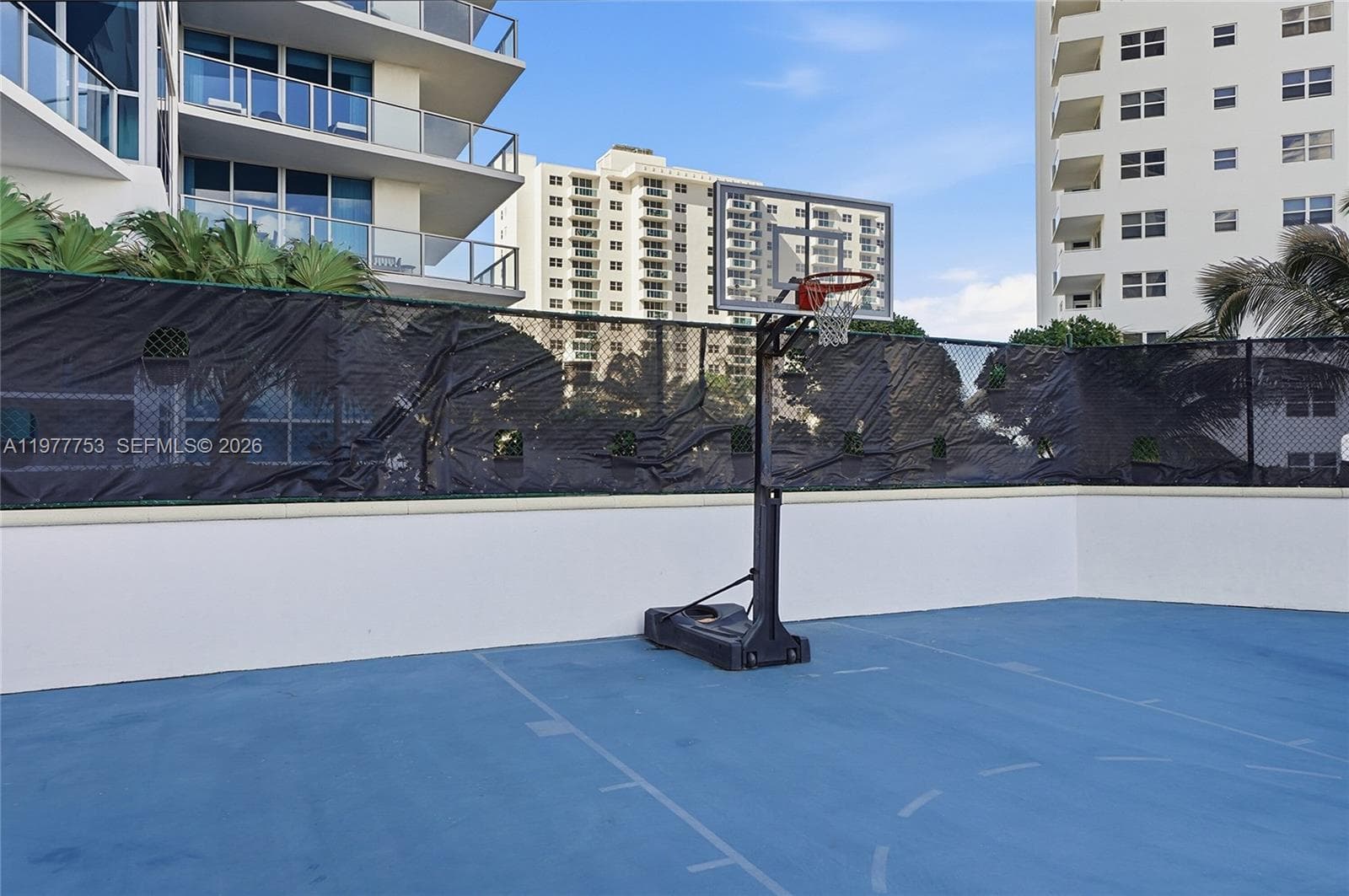 OCEAN PALMS CONDO · #2807 in Hollywood - Photo 10