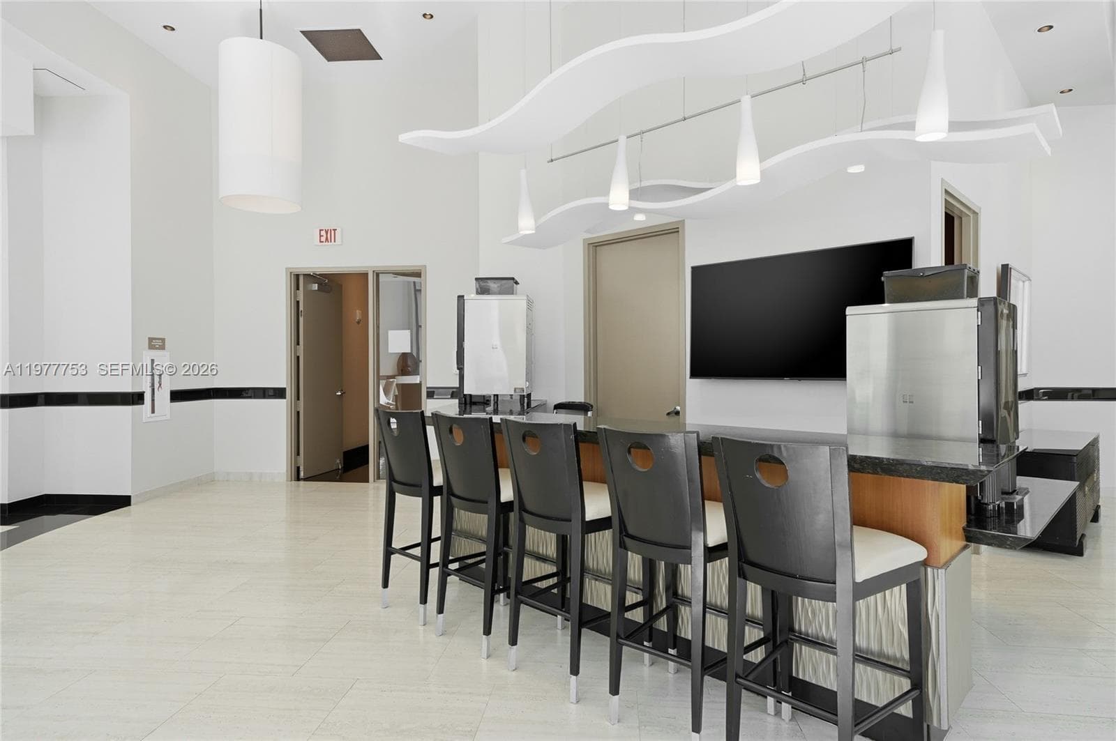 OCEAN PALMS CONDO · #2807 in Hollywood - Photo 14
