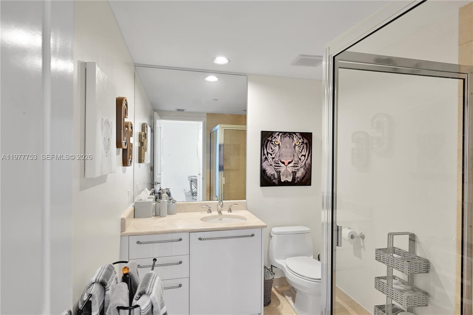 OCEAN PALMS CONDO · #2807 in Hollywood - Photo 31