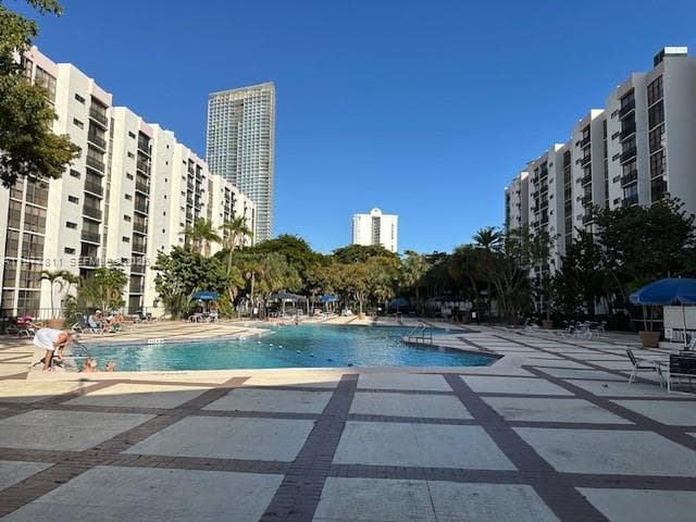 PLAZA OF AMERICAS CONDO P · #102 in Sunny Isles Beach - Photo 26