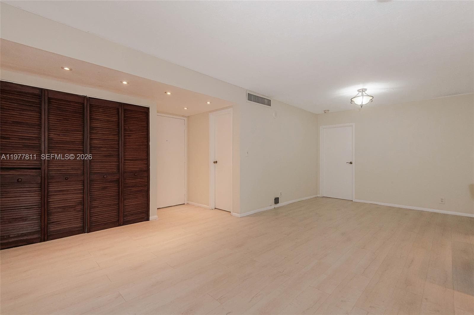 PLAZA OF AMERICAS CONDO P · #102 in Sunny Isles Beach - Photo 5