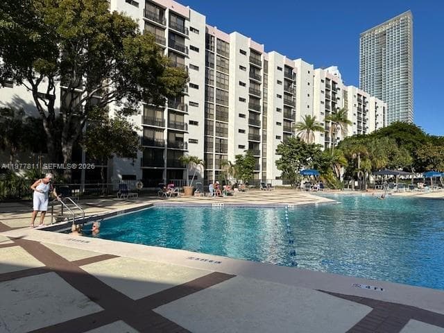 PLAZA OF AMERICAS CONDO P · #102 in Sunny Isles Beach - Photo 25