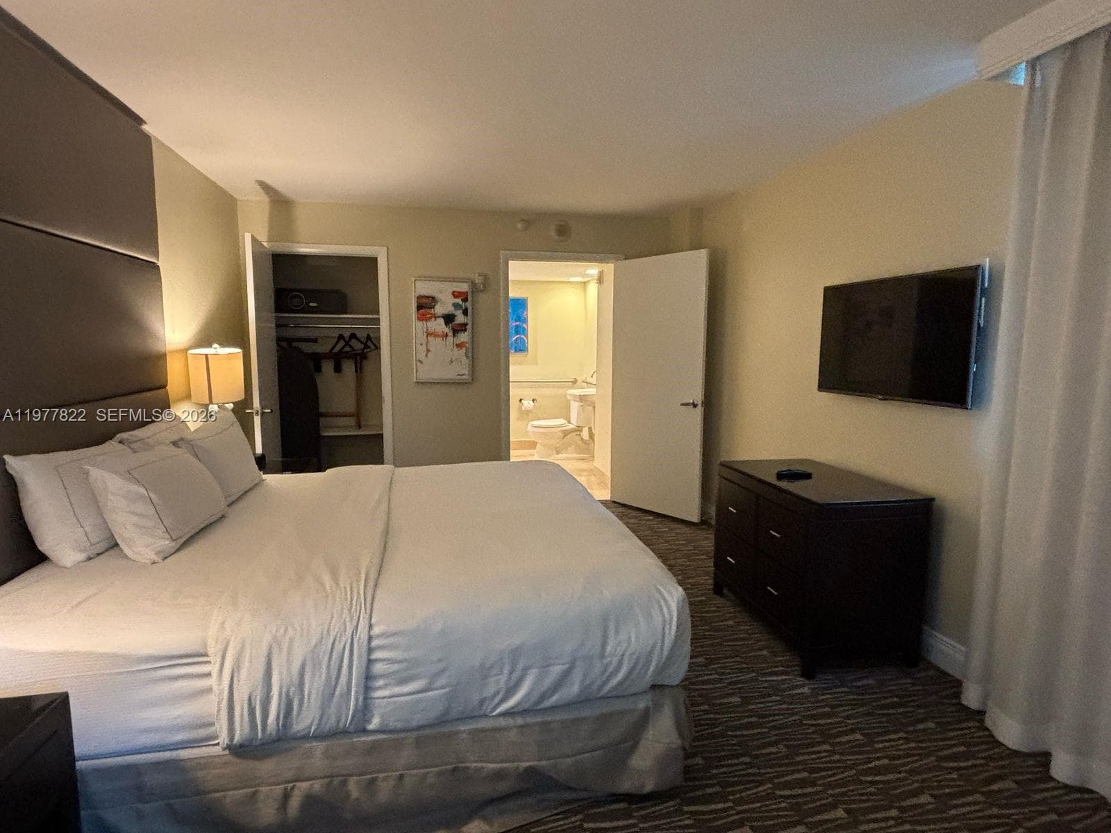 GALLERY ONE · #302 in Fort Lauderdale - Photo 6