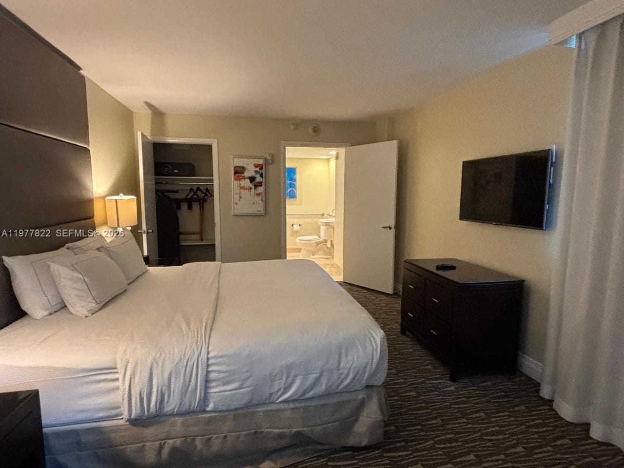 GALLERY ONE · #302 in Fort Lauderdale - Photo 10