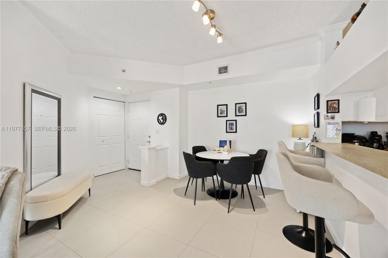 Porto Bellagio · #1810 in Sunny Isles Beach - Photo 6