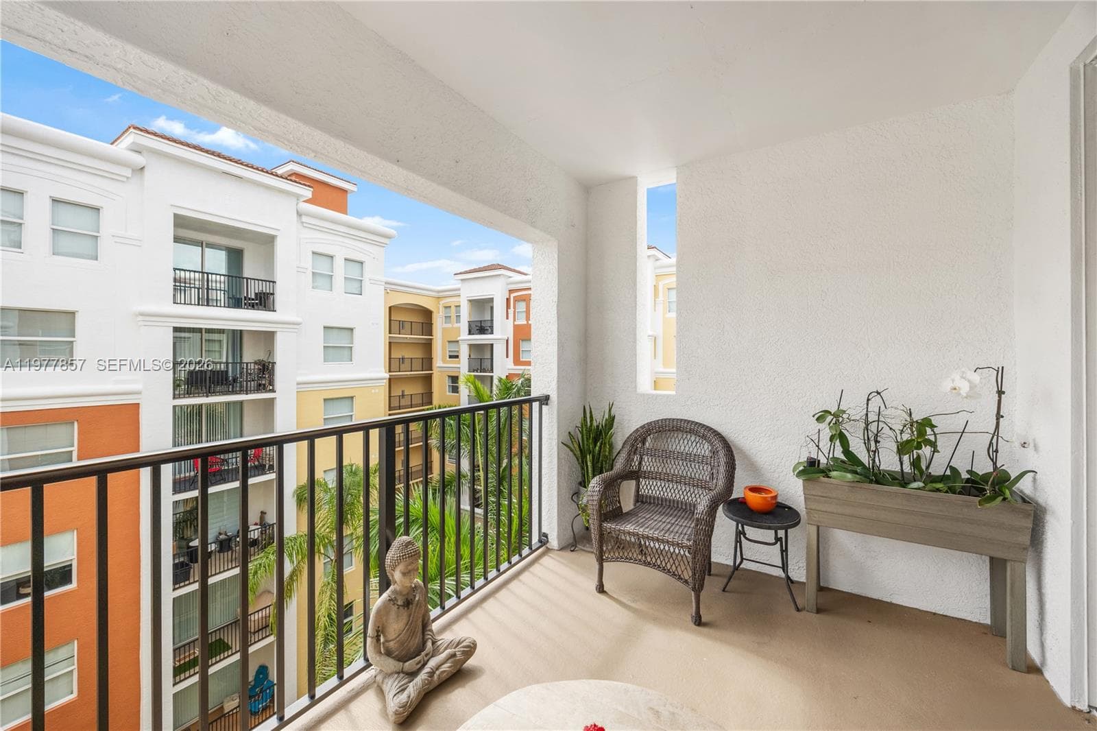 Porto Bellagio · #1810 in Sunny Isles Beach - Photo 5