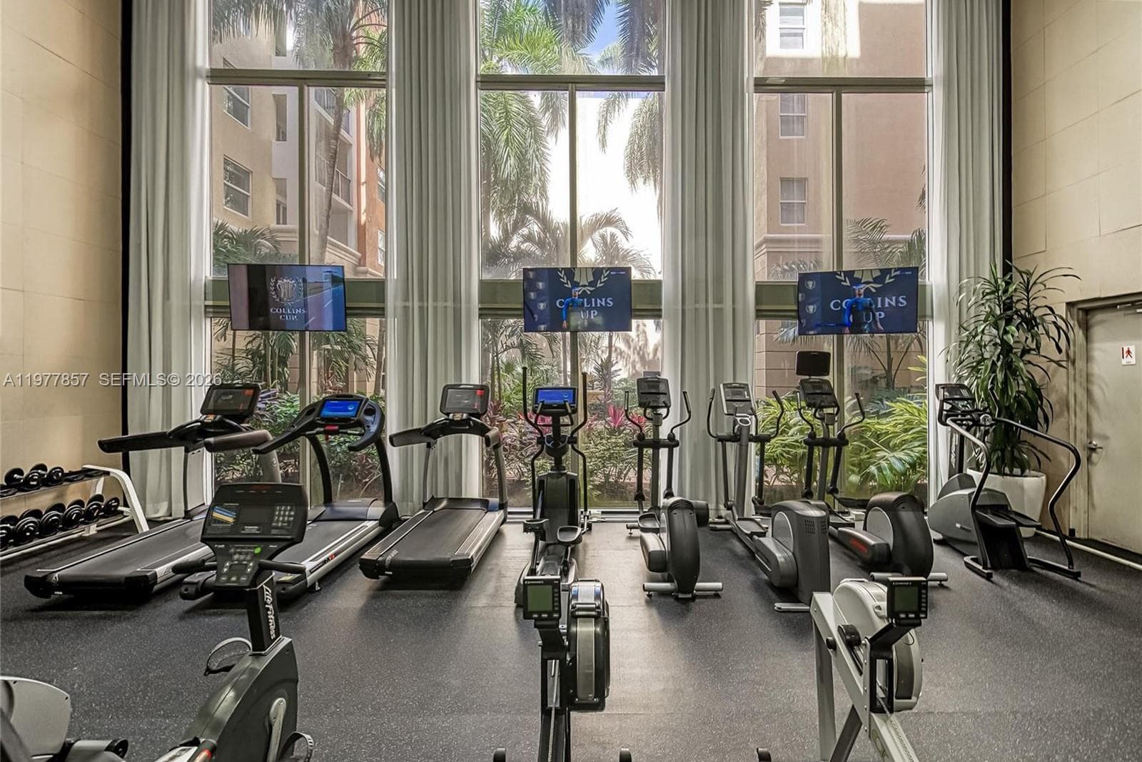 Porto Bellagio · #1810 in Sunny Isles Beach - Photo 33