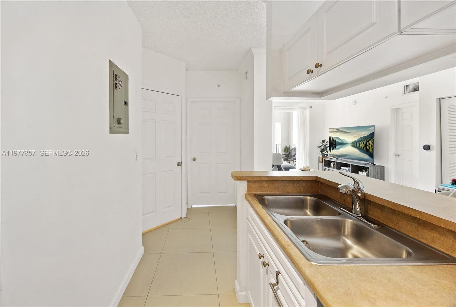 Porto Bellagio · #1810 in Sunny Isles Beach - Photo 14