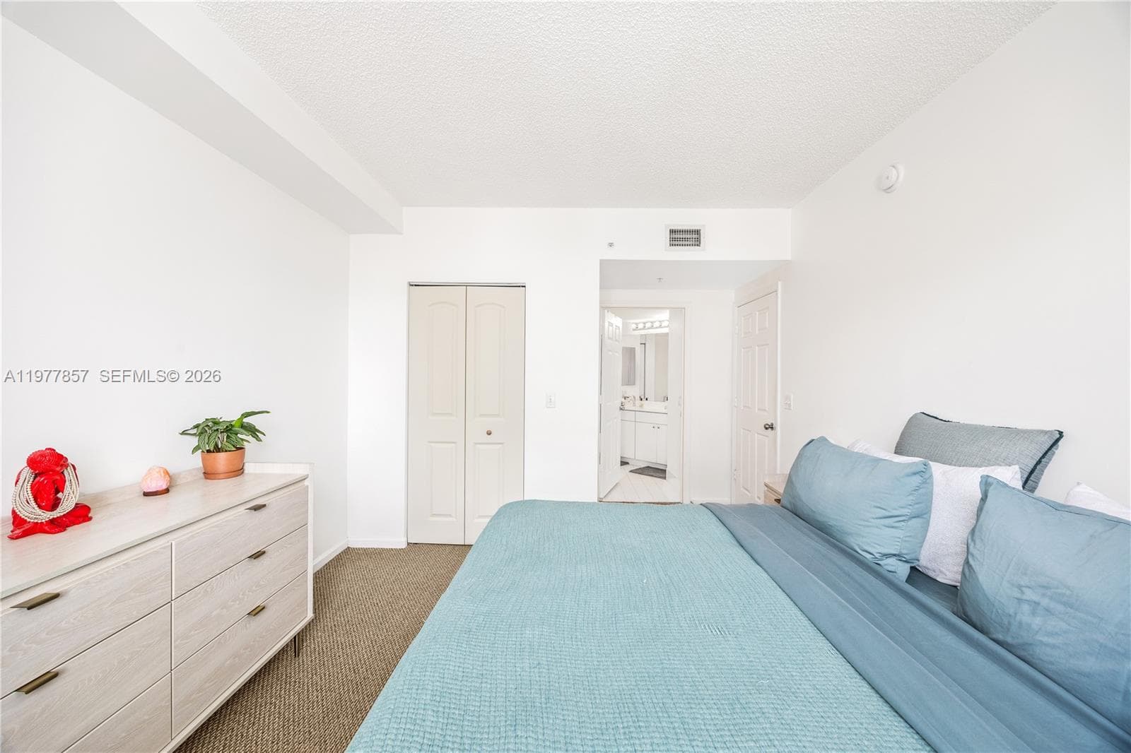 Porto Bellagio · #1810 in Sunny Isles Beach - Photo 21