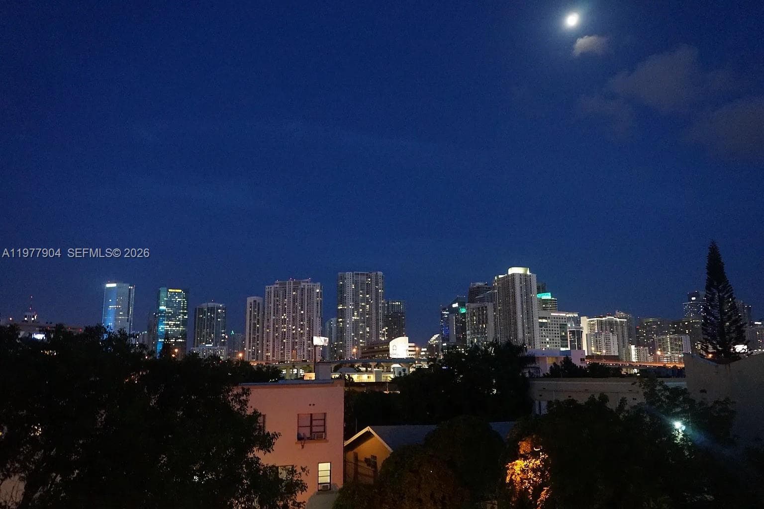 RIOPLAZA CONDOMINIUM SOUT · #404 in Miami - Photo 9