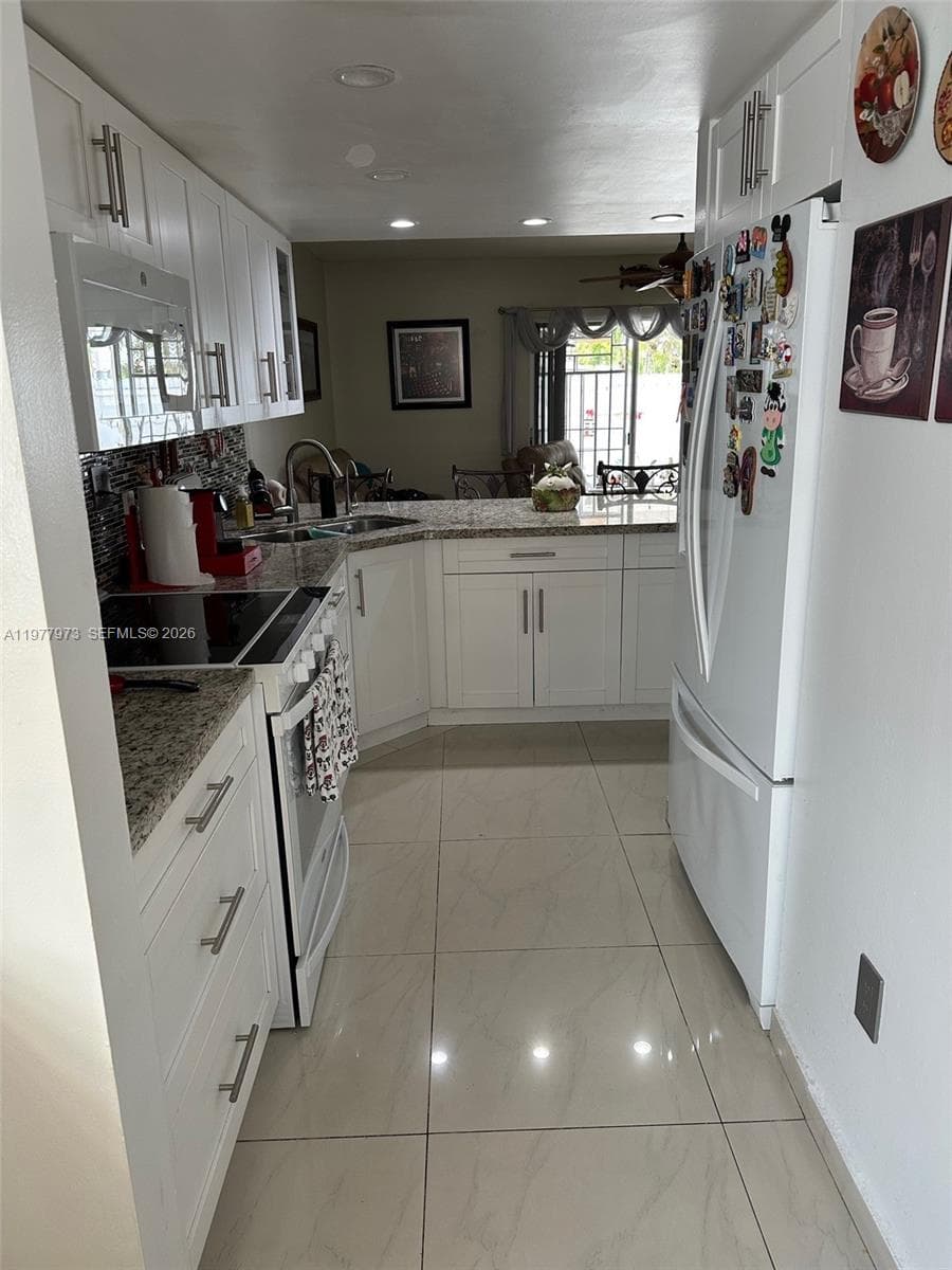 2385 W 69th St # A #2385-A photo 2