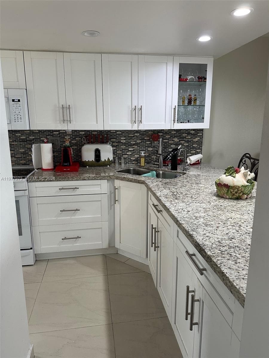 2385 W 69th St # A #2385-A photo 1