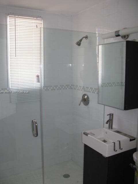 THE CORONET CONDO · #4 in Miami Beach - Photo 8