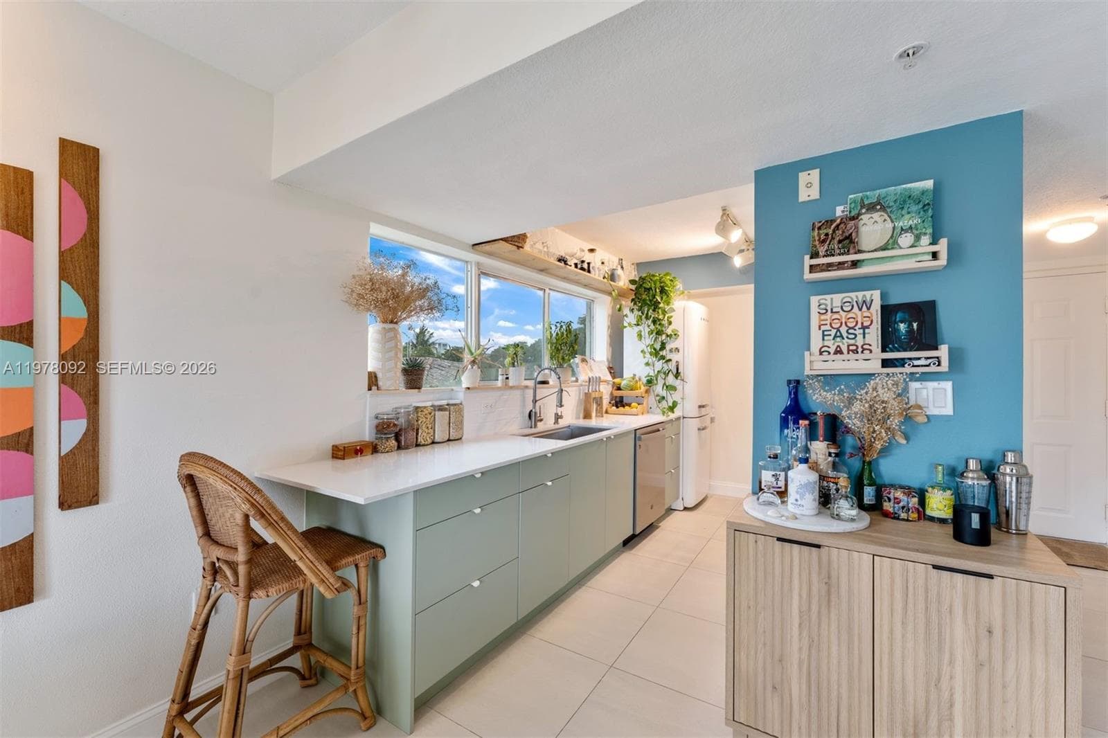 LAS BRISAS OF MIAMI BEACH · #205 in Miami Beach - Photo 8