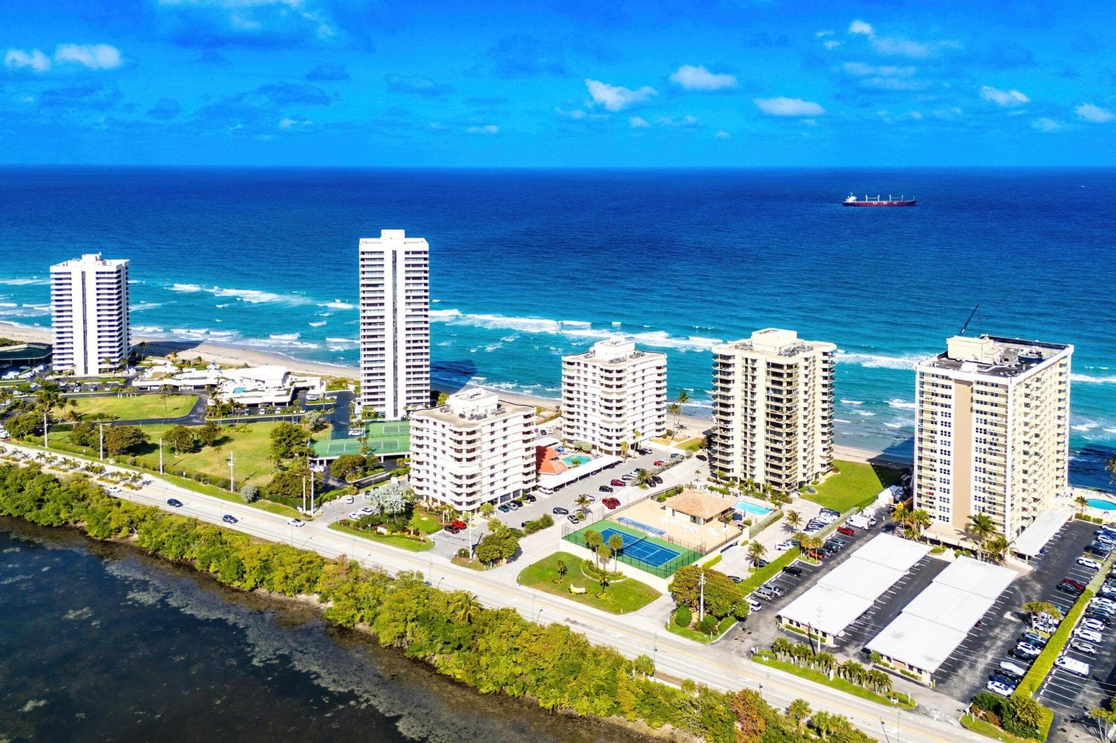 045-5480NorthOceanDrive-A1C-RivieraBeach