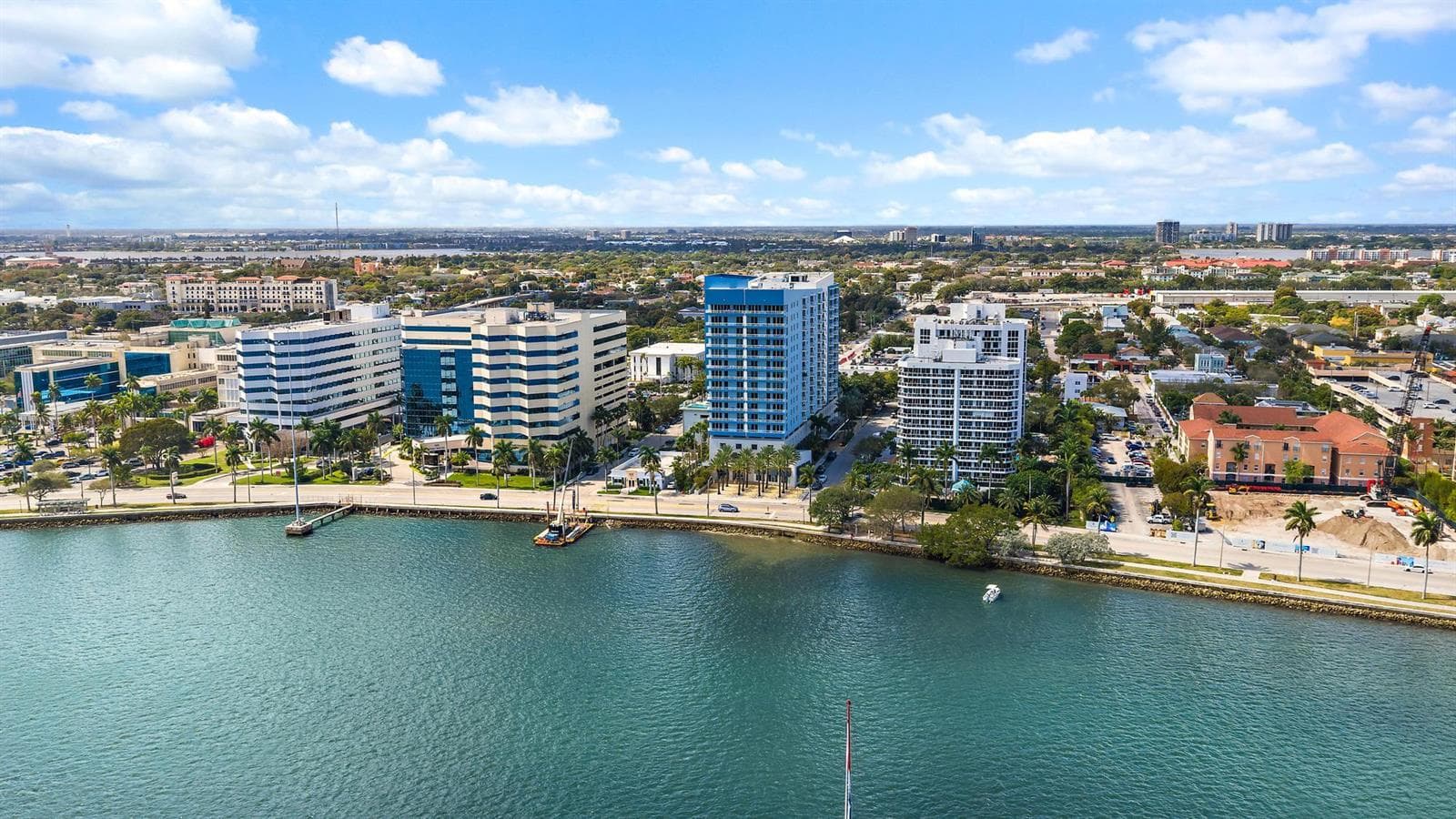 1515 N Flagler Dr ph l7-32