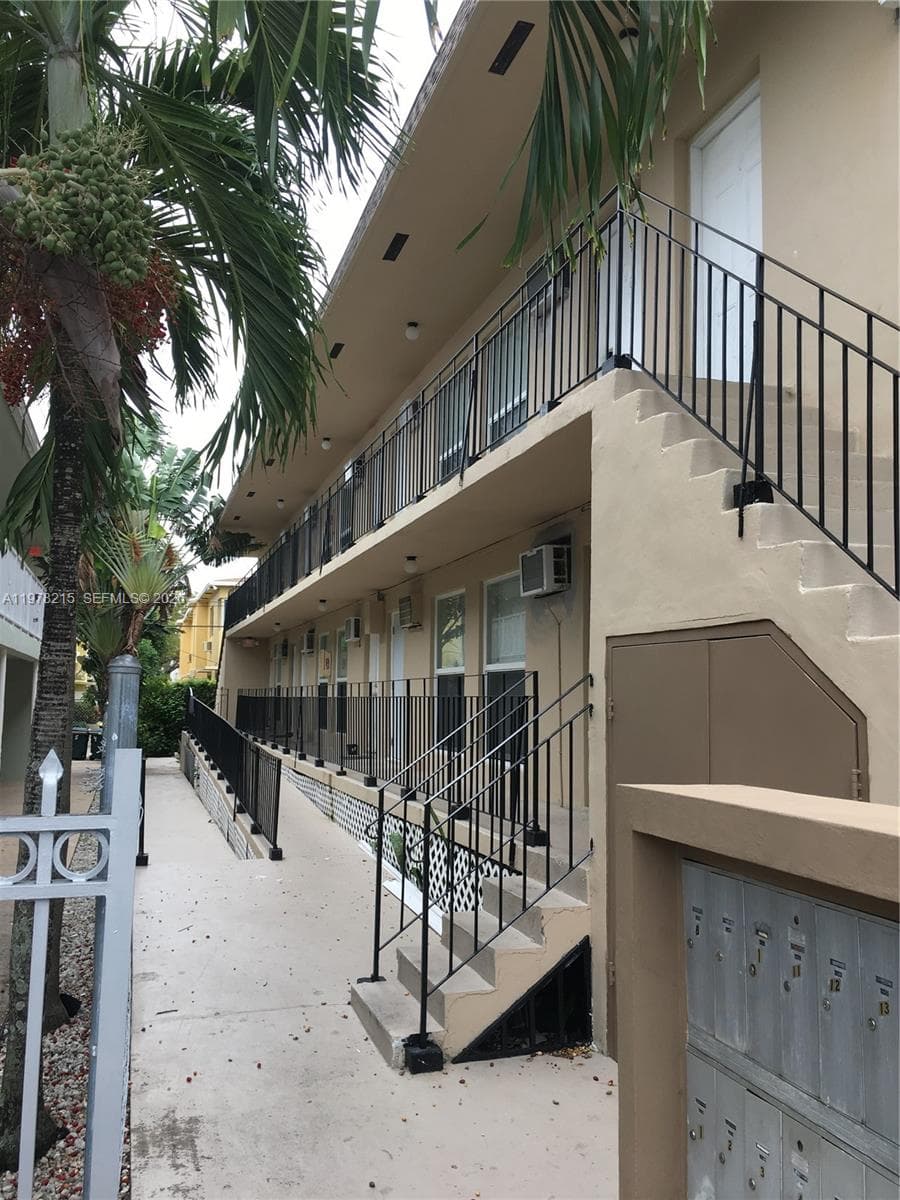 OCEANSIDE SEC ISLE OF NOR · #14 in Miami Beach - Photo 2