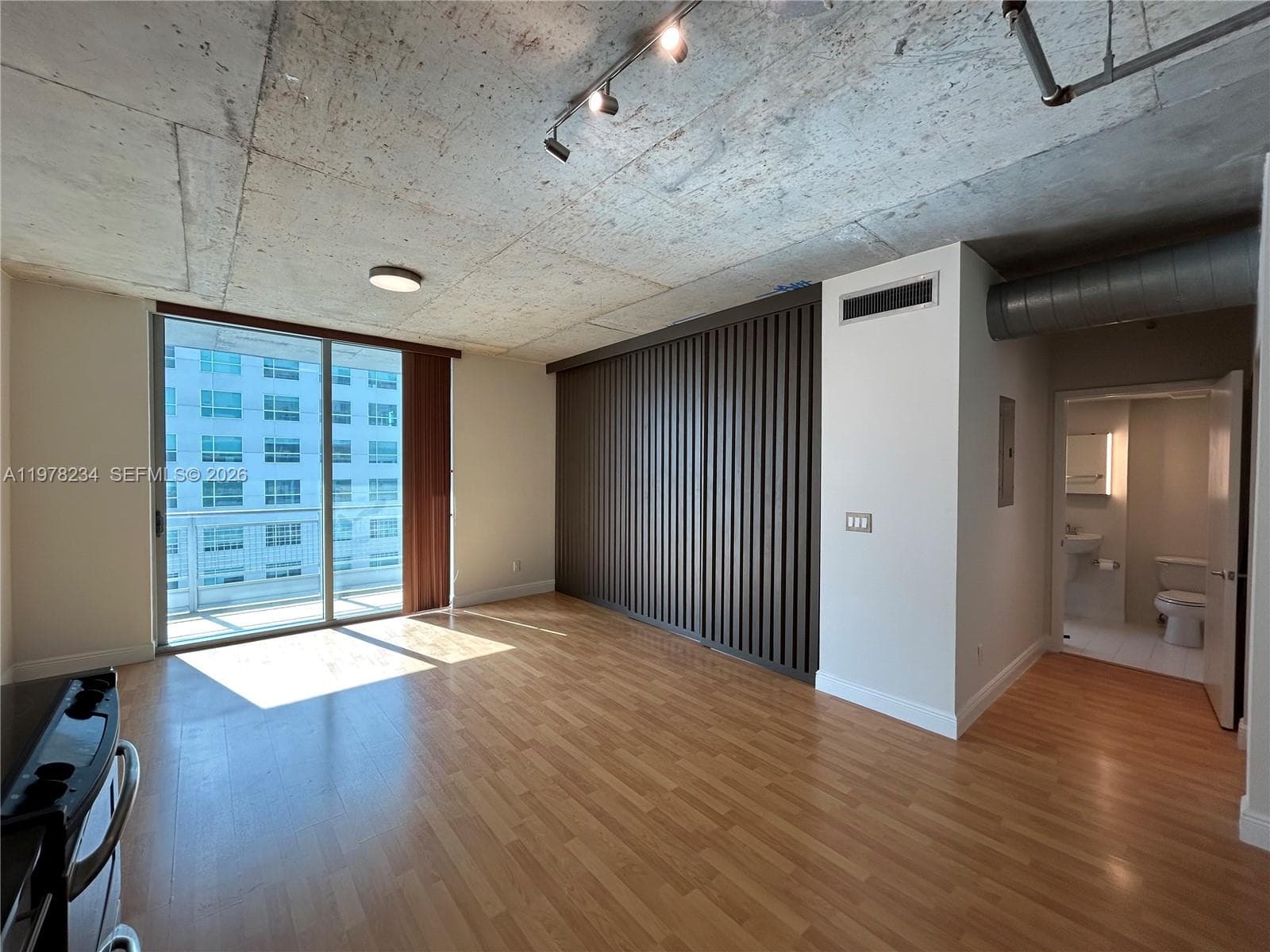NEO VERTIKA CONDO · #2726 in Miami - Photo 2