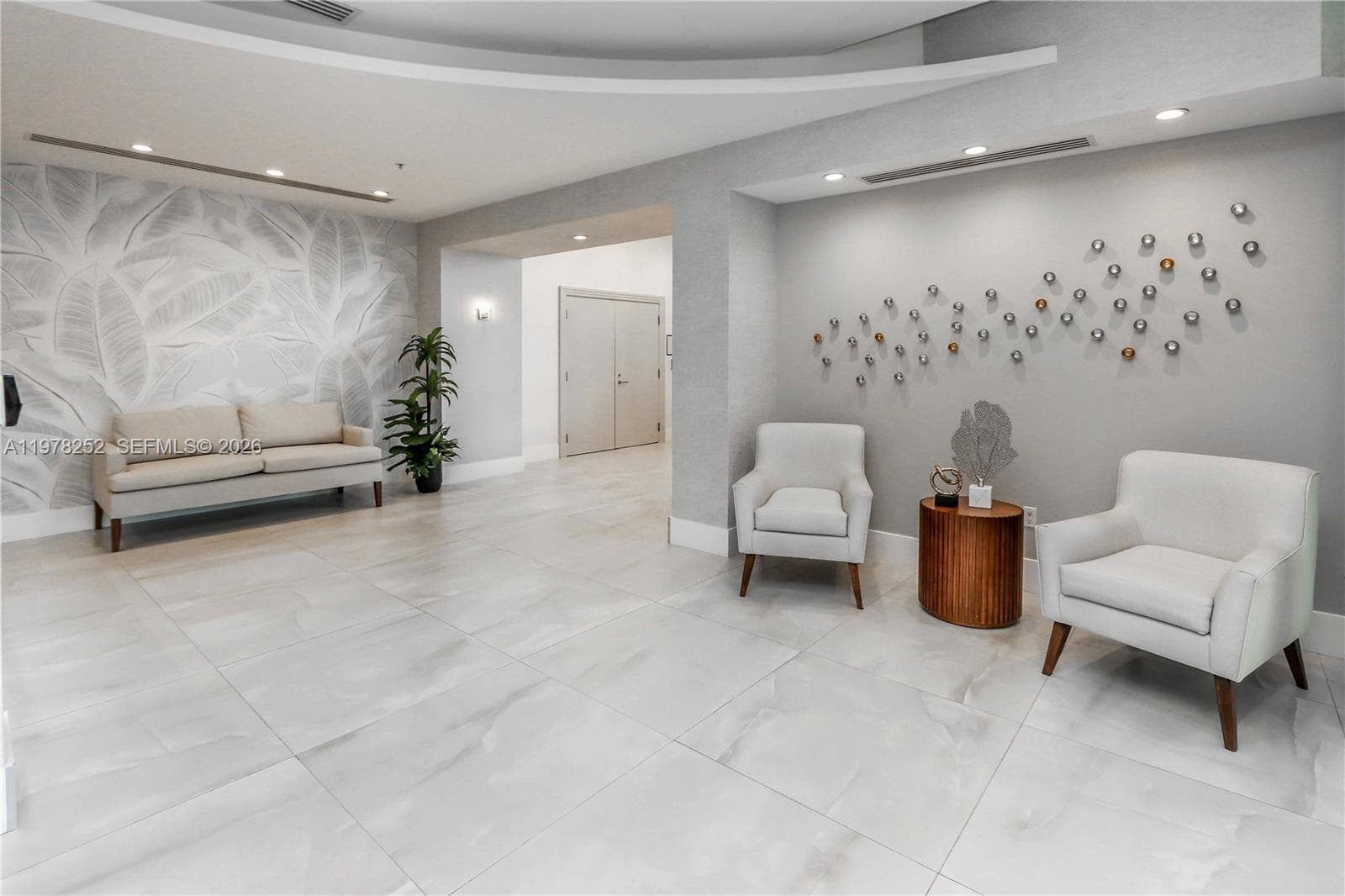 RESIDENCES ON HOLLYWOOD · #411 in Hollywood - Photo 28