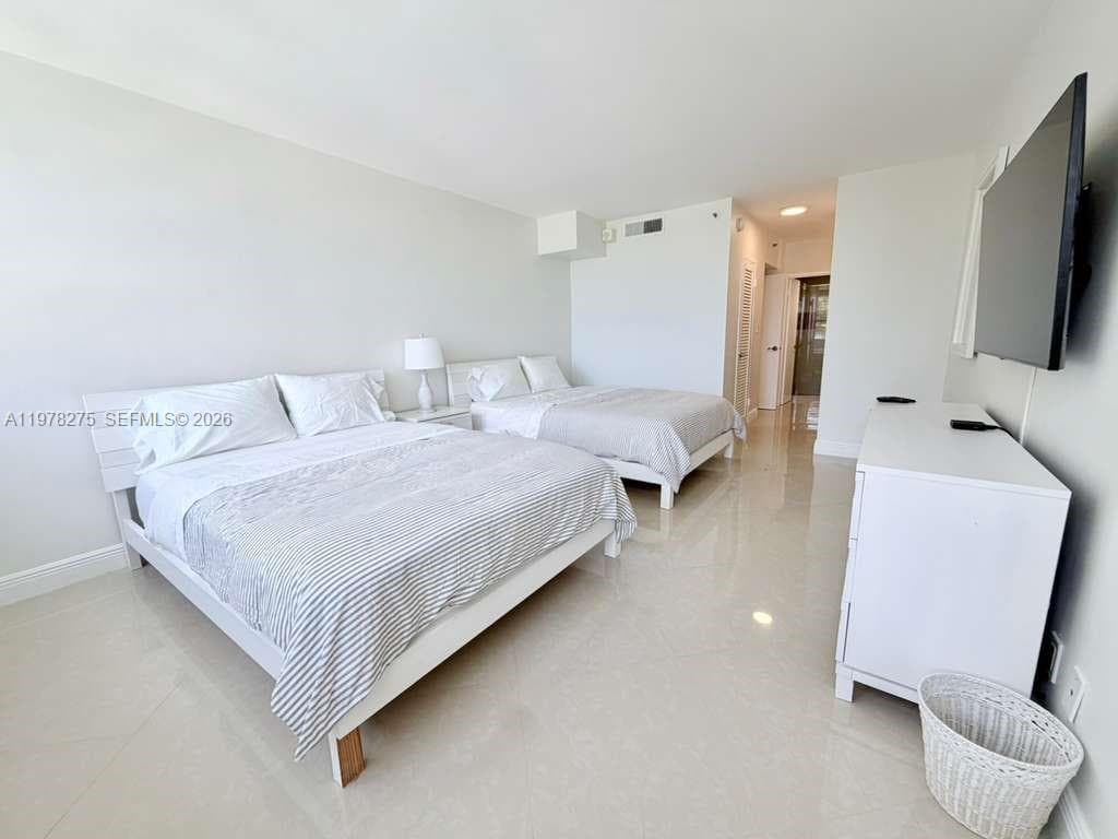 The Decoplage · #521 in Miami Beach - Photo 5