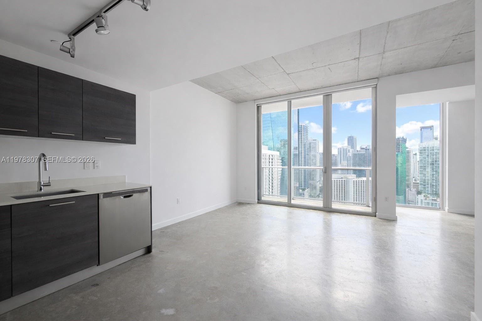 Centro · #3007 in Miami - Photo 2