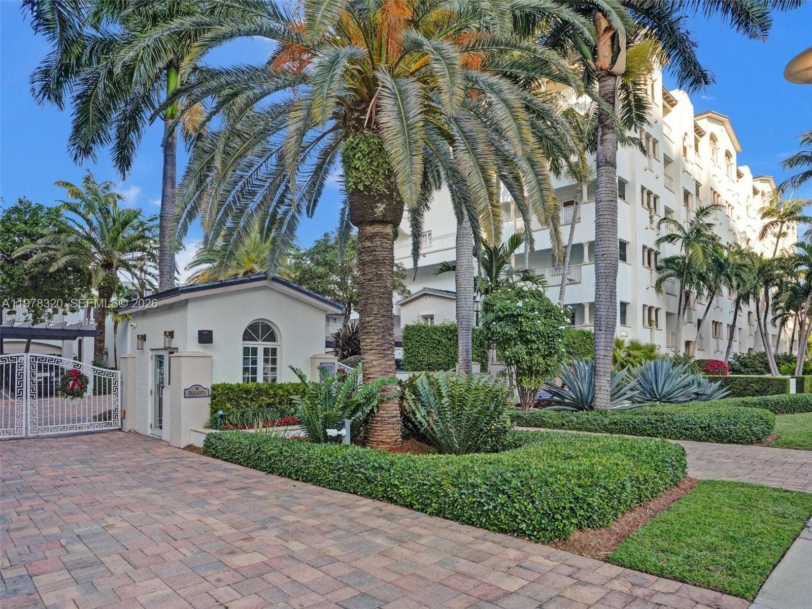 1415 Sunset Harbour Dr #202 photo 5