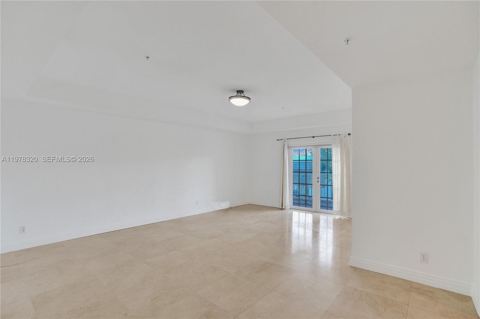 1415 Sunset Harbour Dr #202 photo 20