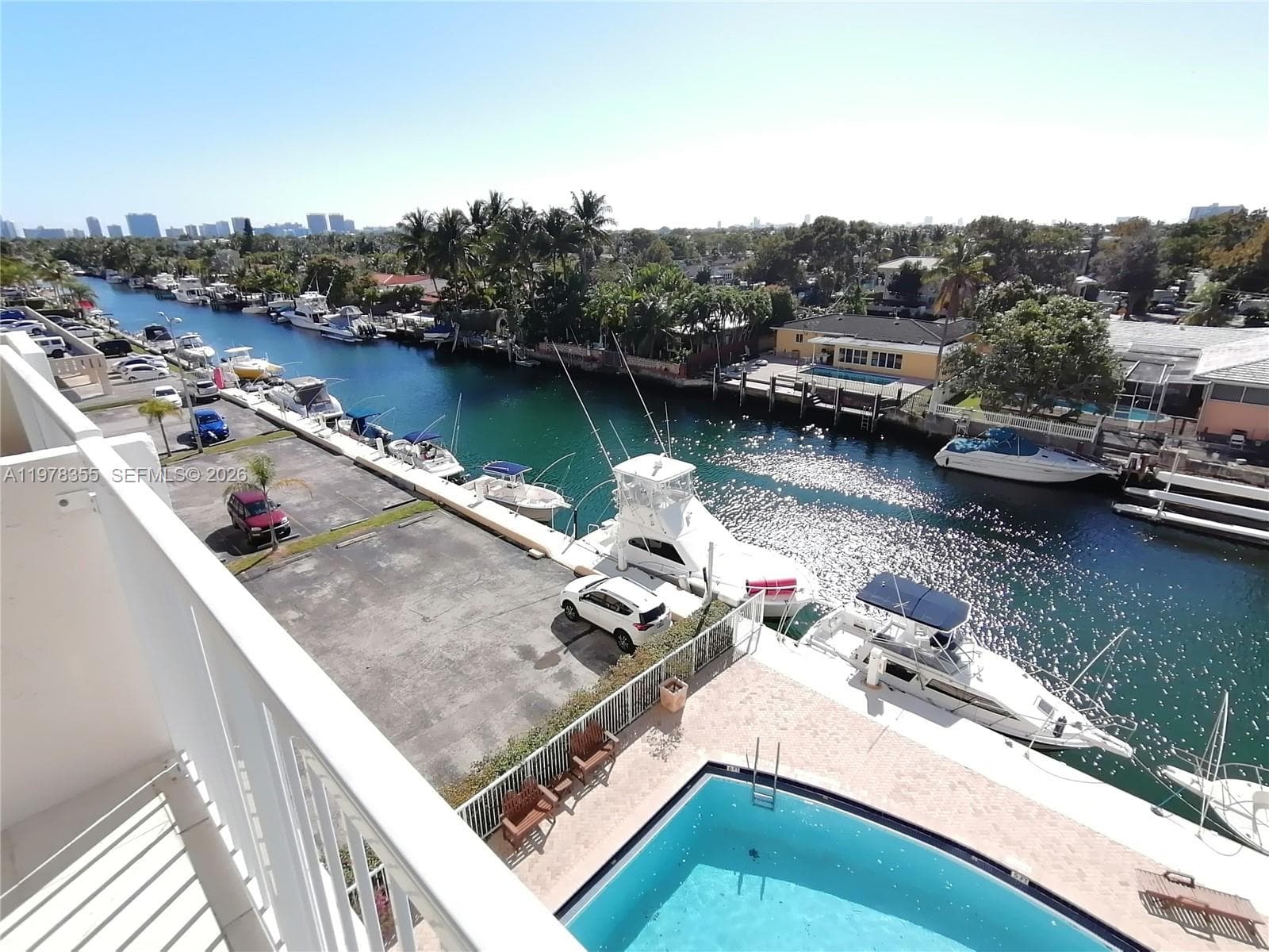 KEYSTONE TOWERS CONDO · #506 in North Miami - Photo 2