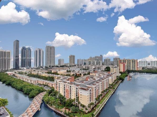 Porto Bellagio · #2406 in Sunny Isles Beach - Photo 18