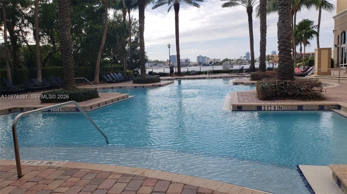 Porto Bellagio · #2406 in Sunny Isles Beach - Photo 21