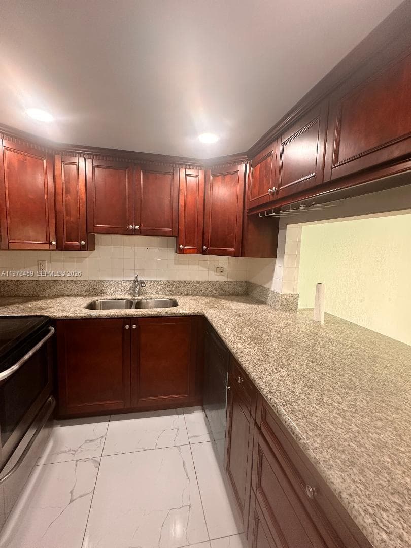 9400 SW 170th St #103 photo 5