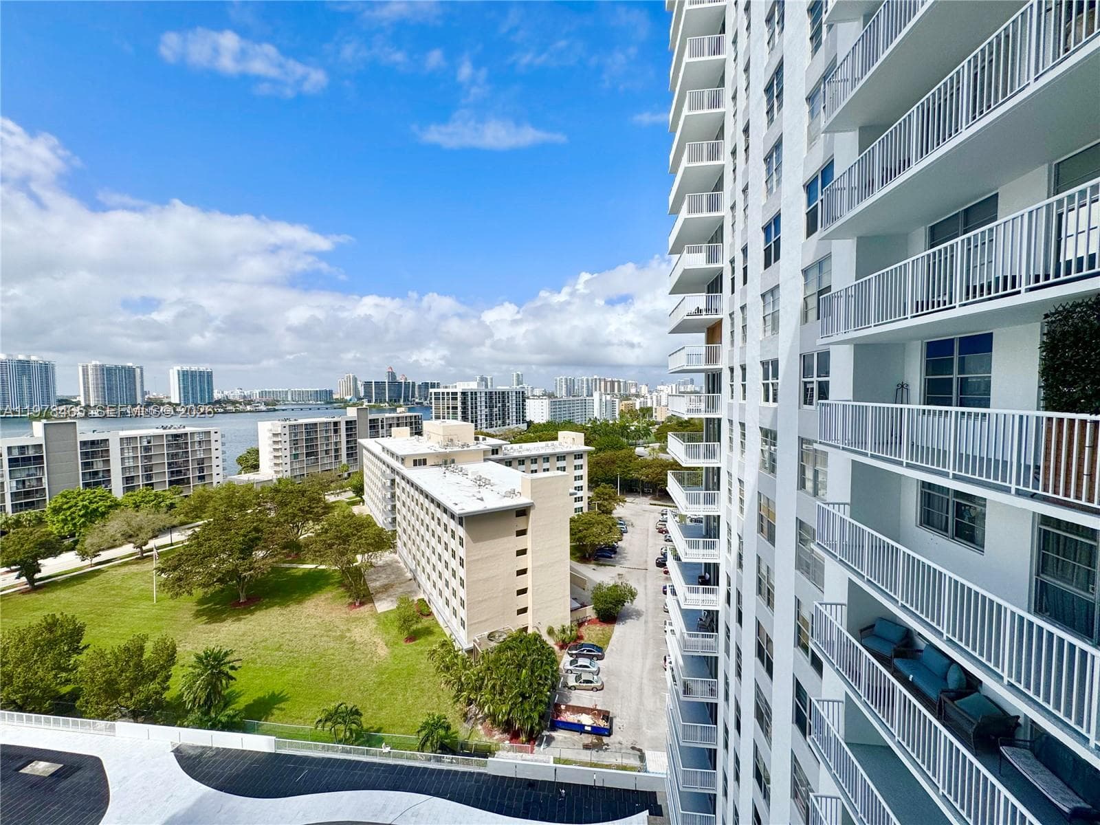 Winston Towers · #1501 in Sunny Isles Beach - Photo 5