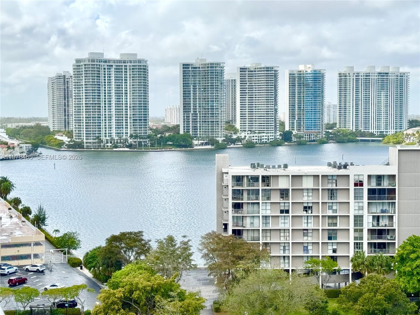Winston Towers · #1501 in Sunny Isles Beach - Photo 4