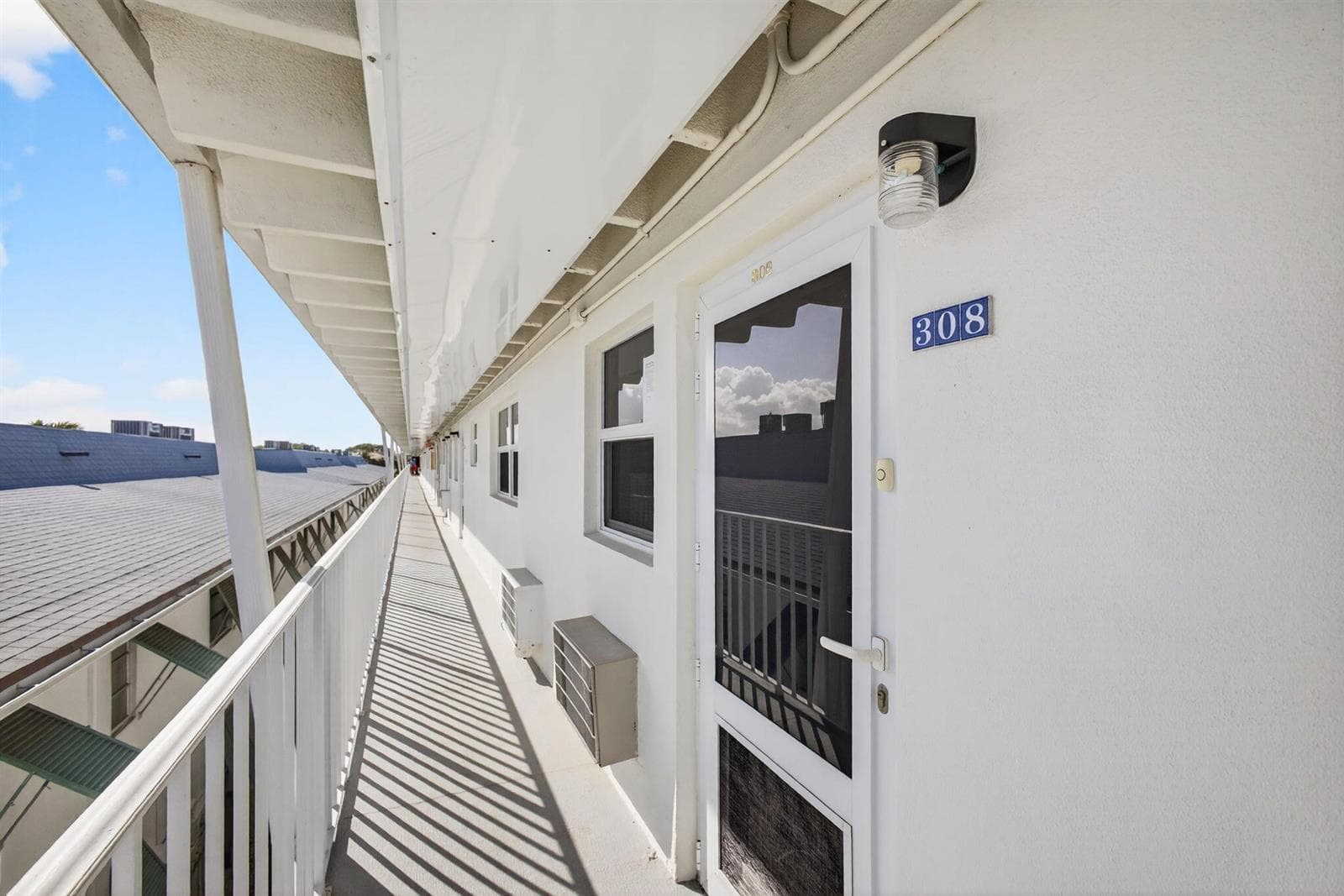 Exterior Photo #3