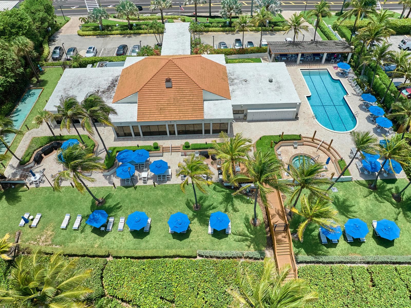 Coronado complex beach