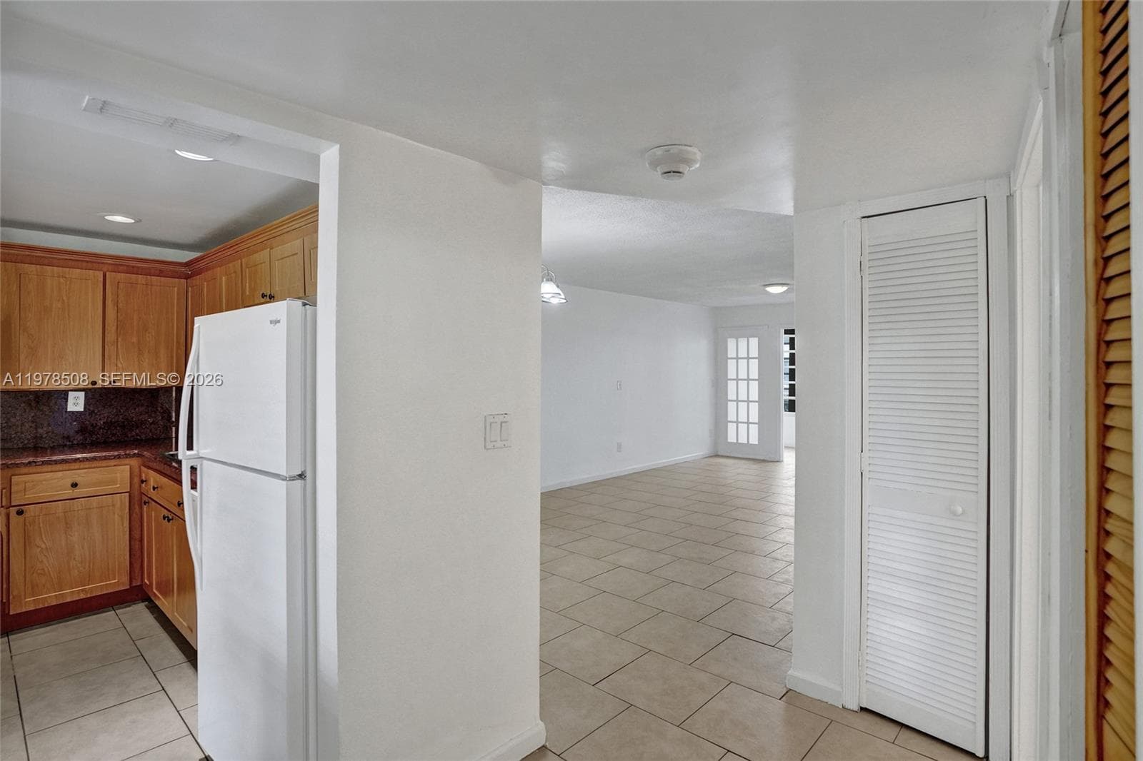 ROLLING GREEN CONDO B · #B112 in Miami - Photo 3