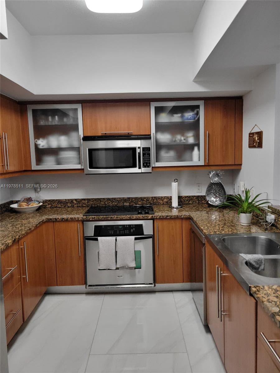Puerta de Palmas COndo · #1110 in Coral Gables - Photo 6