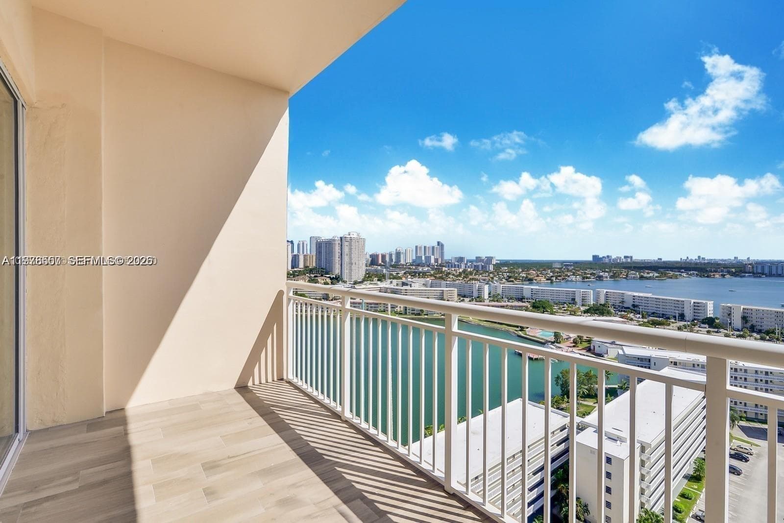 DEL PRADO MARINA · #PH01 in Aventura - Photo 13