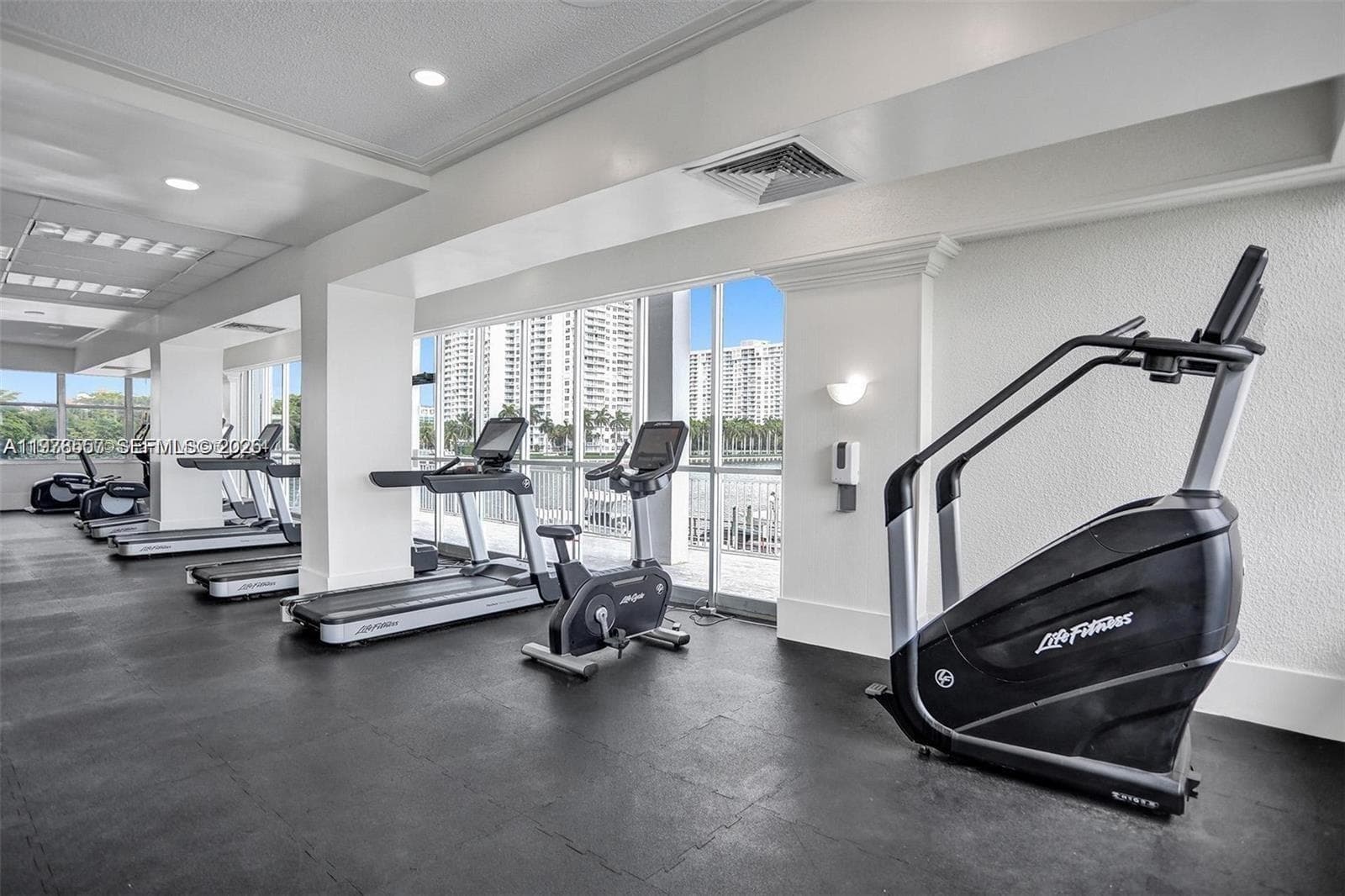 DEL PRADO MARINA · #PH01 in Aventura - Photo 28